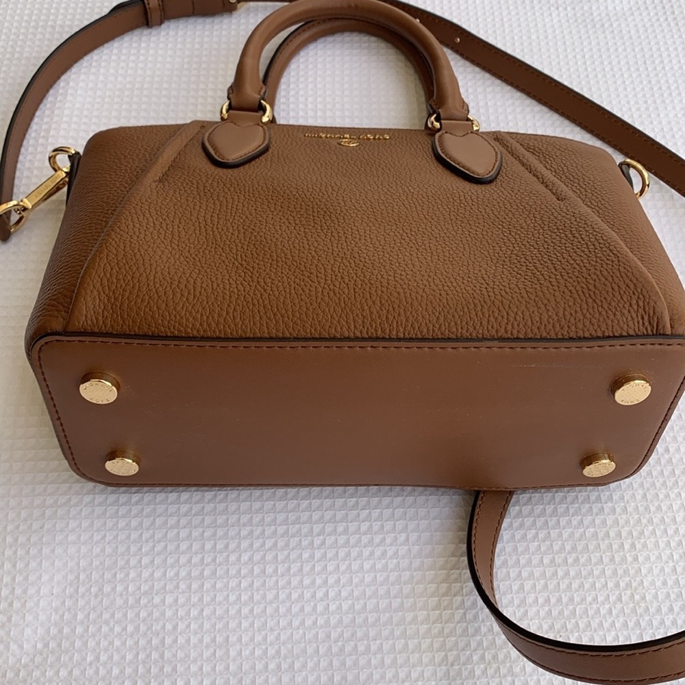 MICHAEL KORS LEATHER CROSSBODY - Picture 7 of 15